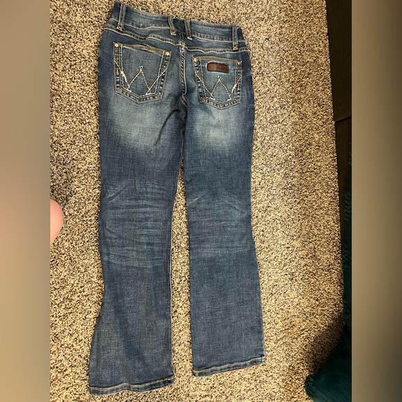 Wrangler and Ariat jeans different sizes only used 1 time - Picture 2 of 9